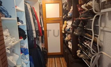 CASA EN VENTA, 4 DORMITORIOS 4 BAÑOS, COLINA