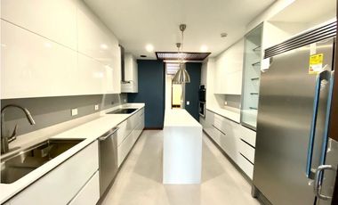 ESPECTACULAR PENT HOUSE EN EL ALTO DE LAS PALMAS