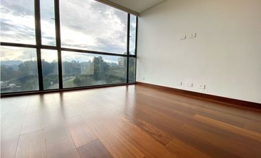 ESPECTACULAR PENT HOUSE EN EL ALTO DE LAS PALMAS