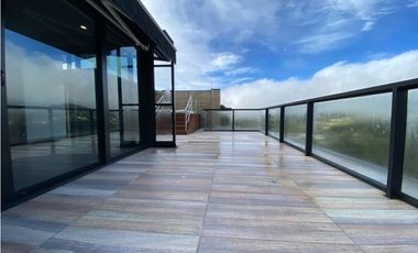 ESPECTACULAR PENT HOUSE EN EL ALTO DE LAS PALMAS