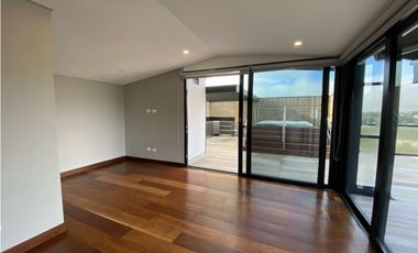 ESPECTACULAR PENT HOUSE EN EL ALTO DE LAS PALMAS