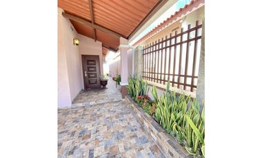 SE VENDE CASA EN MONTELIMAR EN $155,000 AM