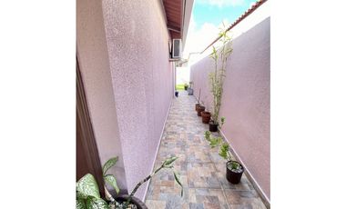 SE VENDE CASA EN MONTELIMAR EN $155,000 AM