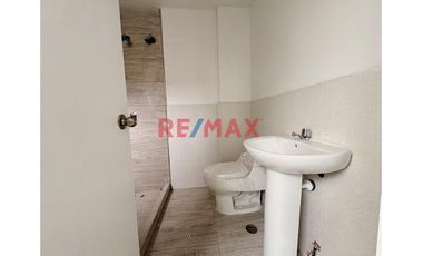 🔑 Tu Nuevo Hogar Te Espera En La Urb. Los Pinos – 7Mo Piso, Y Sin Alcabala 💫