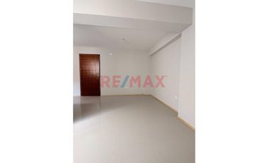 🔑 Tu Nuevo Hogar Te Espera En La Urb. Los Pinos – 7Mo Piso, Y Sin Alcabala 💫