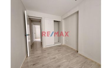 🔑 Tu Nuevo Hogar Te Espera En La Urb. Los Pinos – 7Mo Piso, Y Sin Alcabala 💫