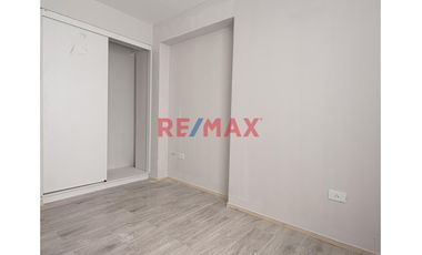 🔑 Tu Nuevo Hogar Te Espera En La Urb. Los Pinos – 7Mo Piso, Y Sin Alcabala 💫