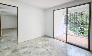 APARTAMENTO EN VENTA O RENTA OESTE EN EDIFICIO. Cod A10039