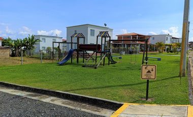 casa condominio en venta en darien. Cod V1212