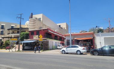 Terreno con 8 locales en la entrada principal de Guanajuato