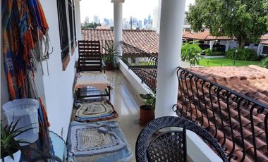 VENDO CASA LA ALAMEDA