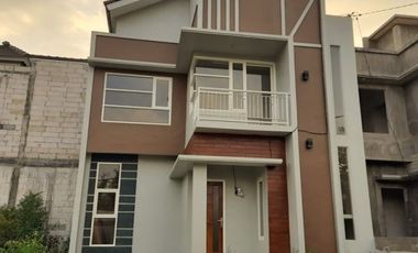 Rumah villa di kota batu 3KM 2KT Harga under 500jt