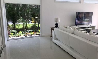 ALQUILER TEMPORARIO, NORDELTA EN EL EXCLUSIVO BARRIO DE CALETAS. DICIEMBRE, ENERO, FEBRERO Y MARZO