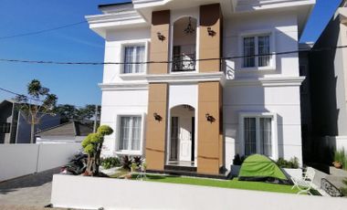 Rumah Villa Sejuk Asri Exclusive di Lembang 2 lantai LUX !!! 10 menit ke Farmhouse harga 4M-an. Nego .