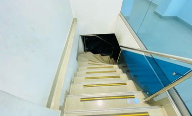 edificio en arriendo en paraguay. Cod A90295