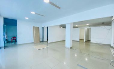 edificio en arriendo en paraguay. Cod A90295