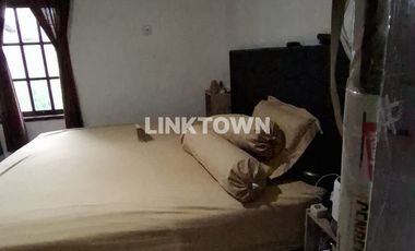 TURUN HARGA!! Paling Murah. Rumah 2 Lantai di Taman Pondok Indah Wiyung Dekat Tol Gunung Sari 2