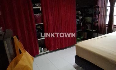 TURUN HARGA!! Paling Murah. Rumah 2 Lantai di Taman Pondok Indah Wiyung Dekat Tol Gunung Sari 2