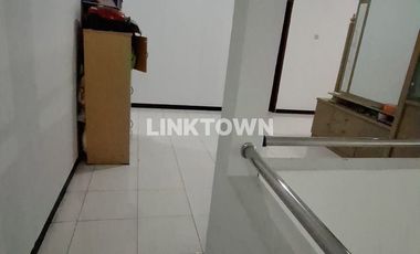 TURUN HARGA!! Paling Murah. Rumah 2 Lantai di Taman Pondok Indah Wiyung Dekat Tol Gunung Sari 2