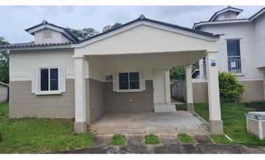 VENDO EXCELENTE Y AMPLIA VIVIENDA EN ARRAIJAN PLAYA DORADA LAS OLAS 3R
