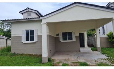 VENDO EXCELENTE Y AMPLIA VIVIENDA EN ARRAIJAN PLAYA DORADA LAS OLAS 3R
