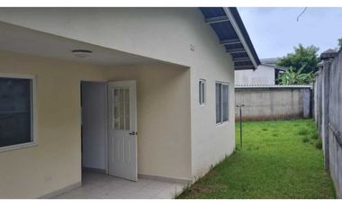 VENDO EXCELENTE Y AMPLIA VIVIENDA EN ARRAIJAN PLAYA DORADA LAS OLAS 3R