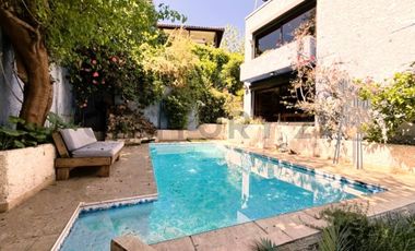 Se arrienda casa, Sector Los Domínicos, Las Condes