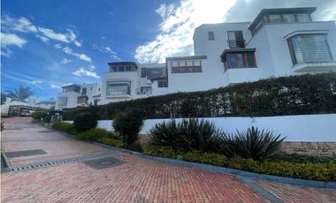 VENDO HERMOSA CASA EN CERROS DE SUBA
