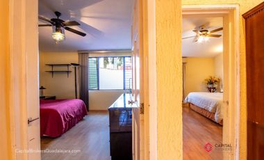 Casa en Venta en Bugambilias cerca centro comercial zona sur