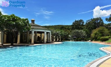 Beachfront Condo in Hua Hin with Stunning Sea View