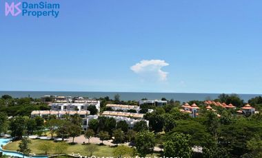 Beachfront Condo in Hua Hin with Stunning Sea View