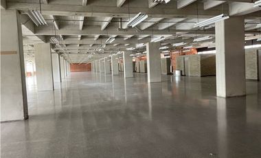 SE ARRIENDA OFICINA , SECTOR GUAYABAL