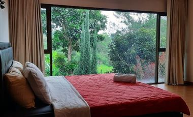 Vila mewah Dago Resort LUX dengan private pool hanya 6 juta/ malam