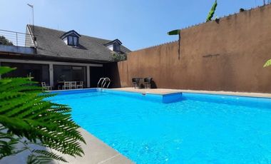 Vila mewah Dago Resort LUX dengan private pool hanya 6 juta/ malam