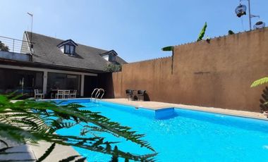 Vila mewah Dago Resort LUX dengan private pool hanya 6 juta/ malam