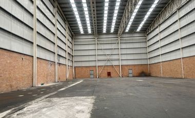 bodega en arriendo/venta en funza. Cod V11187