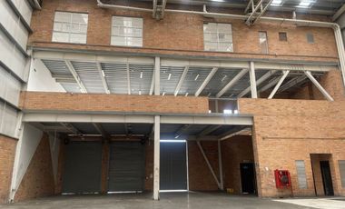 bodega en arriendo/venta en funza. Cod V11187