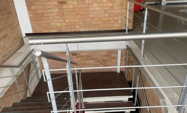 bodega en arriendo/venta en funza. Cod V11187