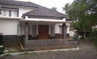Rumah Di Jalan Cempaka Raya Pesanggrahan Jakarta Selatan Cocok Untuk Kantor, Dekat Pondok Indah