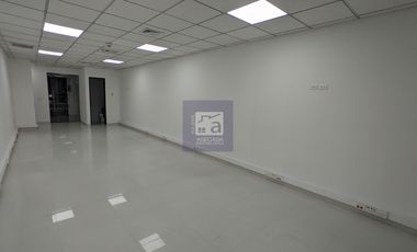 COD. 5856 - SE ARRIENDA OFICINA - BARRIO: SOTOMAYOR