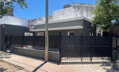Vendo Casa 2 dor en Barrio Colon Reciclada a Nueva APTO CREDITO BANCOR