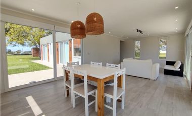Casa tres ambientes. A estrenar. Barrio Costa del Sol. Mar Chiquita.