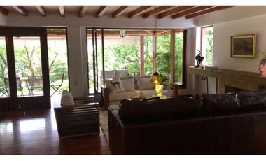 Casa en Arriendo en Envigado sector Las Brujas