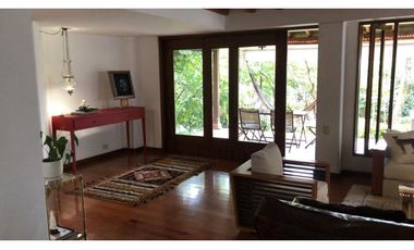 Casa en Arriendo en Envigado sector Las Brujas