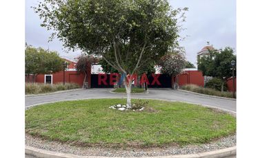 🌴 TERRENO EN VENTA – CONDOMINIO LAS COLINAS DE PUERTO VIEJO – CAMPO Y PLAYA EN PERFECTO EQUILIBRIO

💲 Precio: $105,000 | 📏 Área de terreno: 1,627 m²