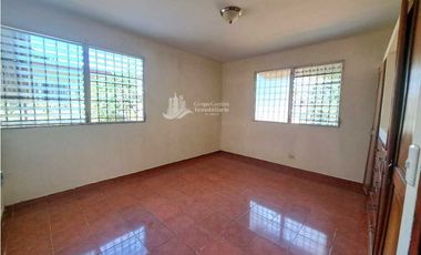 VENDO CASA CON POZO EN LAS LOMAS