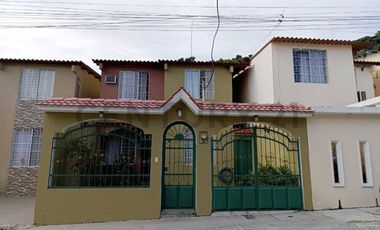 Casa en Venta C.del Rio, Metropolis, Norte de Guayaquil, IngP