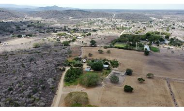 Se vende Quinta productiva sector los Bajos de Montecristi 10 has