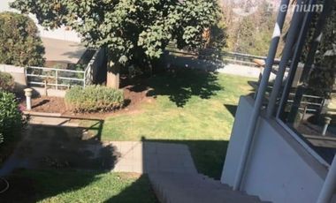 Vive en Pirque: Casa con Piscina, Gimnasio y Entorno Natural