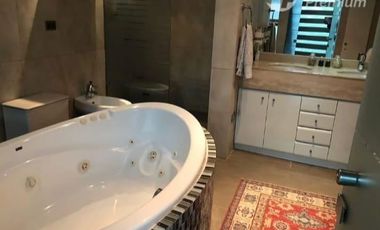 Vive en Pirque: Casa con Piscina, Gimnasio y Entorno Natural